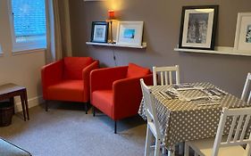 Stylish Loft Apartment In Central Perth